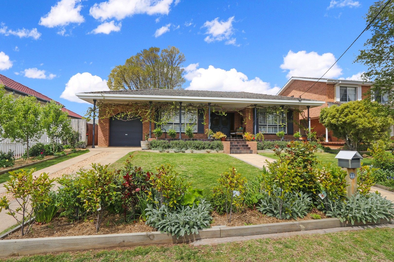 4 bedrooms House in 11 Llewellyn Street GOULBURN NSW, 2580