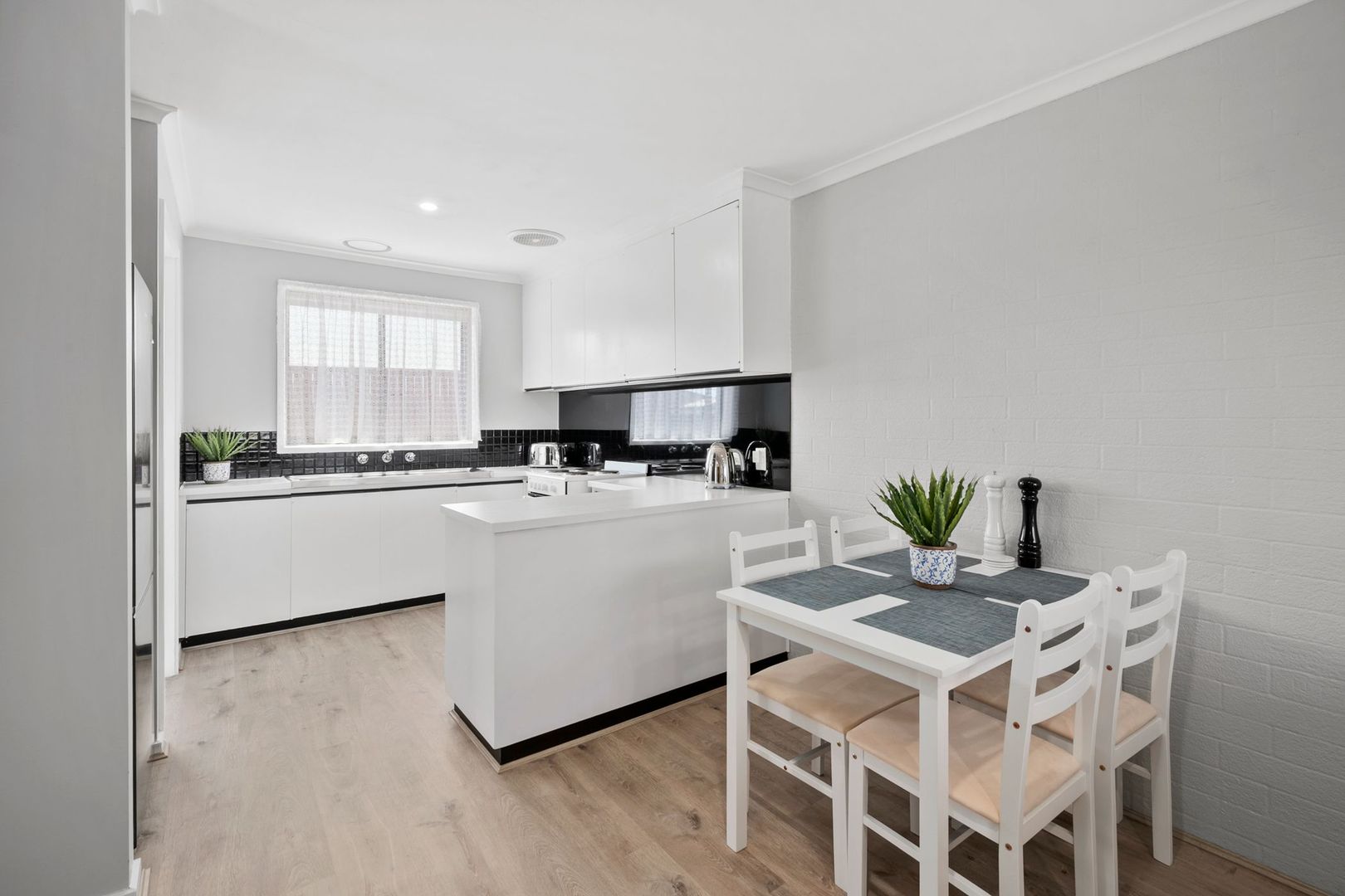 6/21 Tucker Street, Breakwater VIC 3219, Image 2