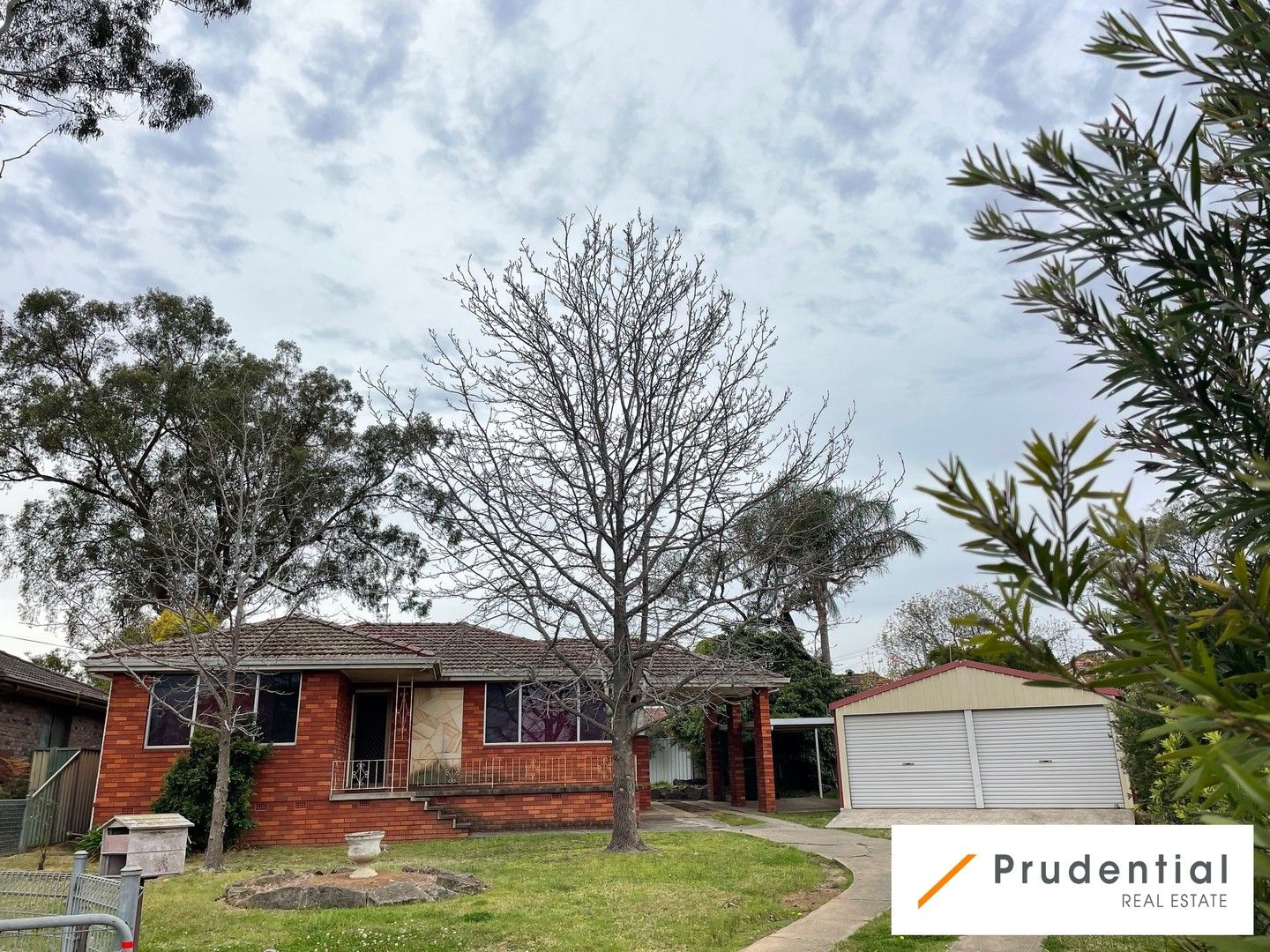 4 Chelsea Place, Glenfield NSW 2167, Image 0