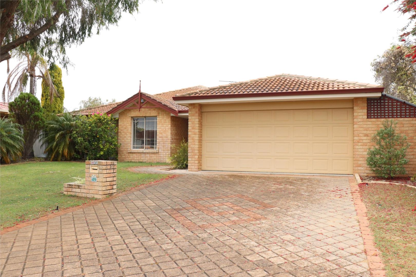 49 Montebourg Meander, Port Kennedy WA 6172