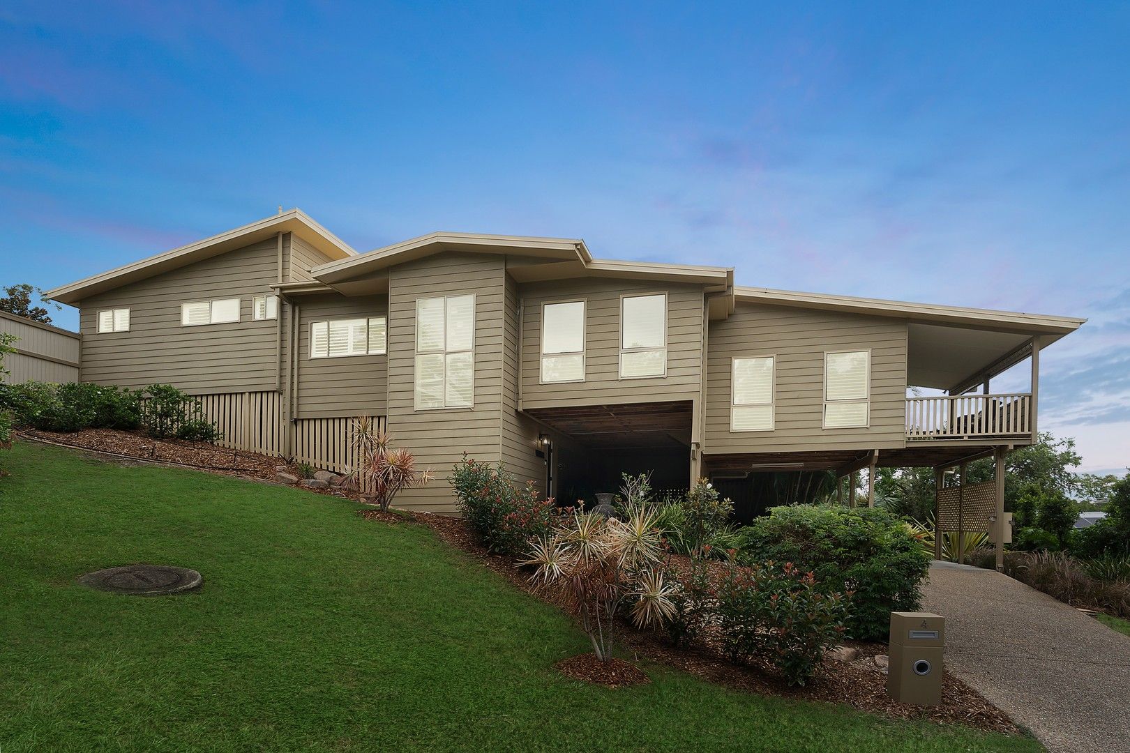 4 Melwood Court, Arana Hills QLD 4054, Image 0