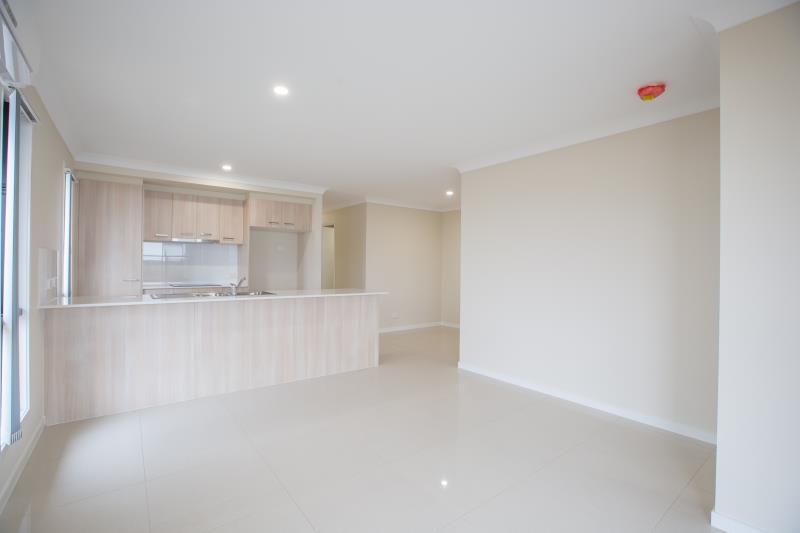 1/4 Dawson Place, Brassall QLD 4305, Image 2