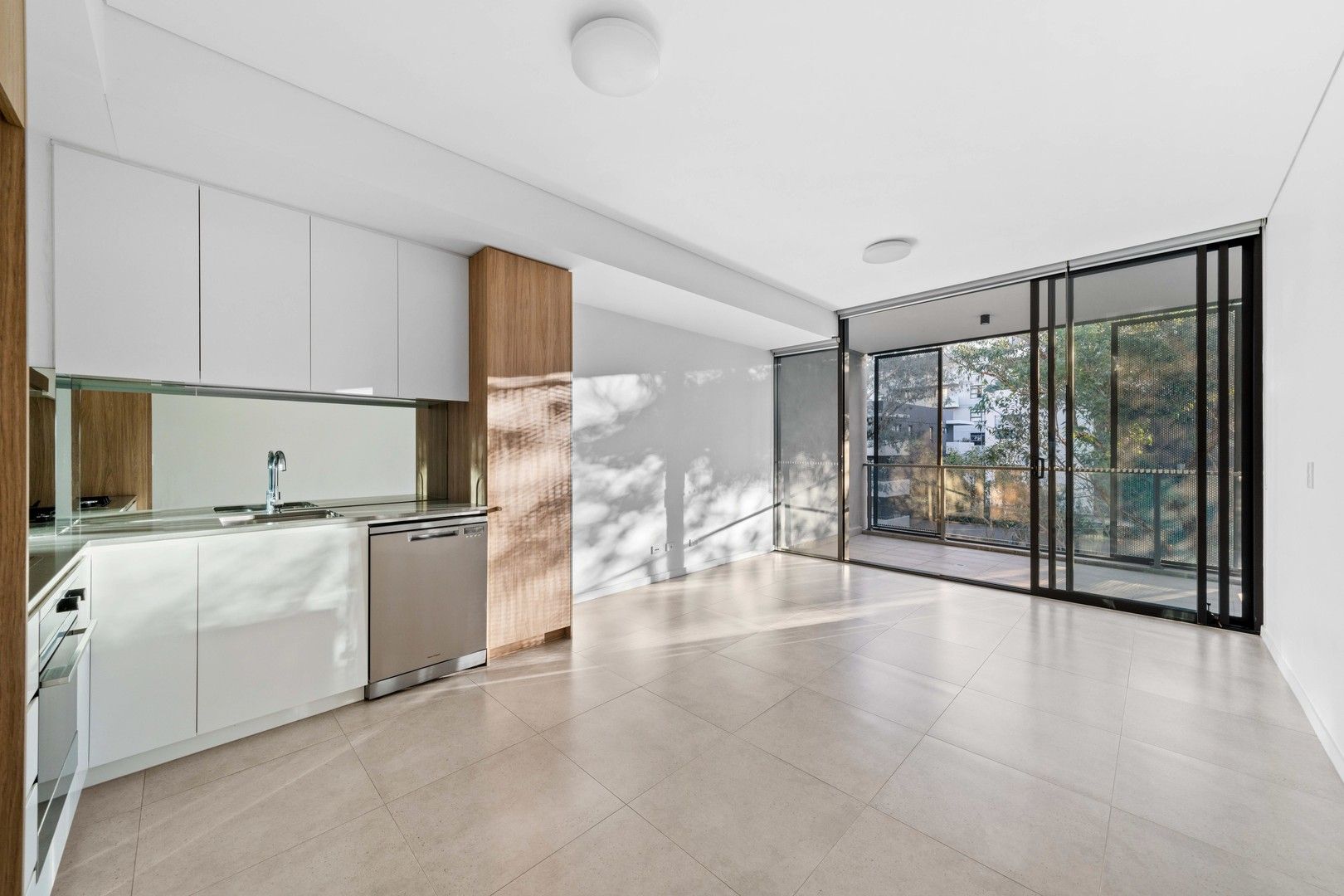 1 bedrooms Apartment / Unit / Flat in 207/10-20 McEvoy Street WATERLOO NSW, 2017
