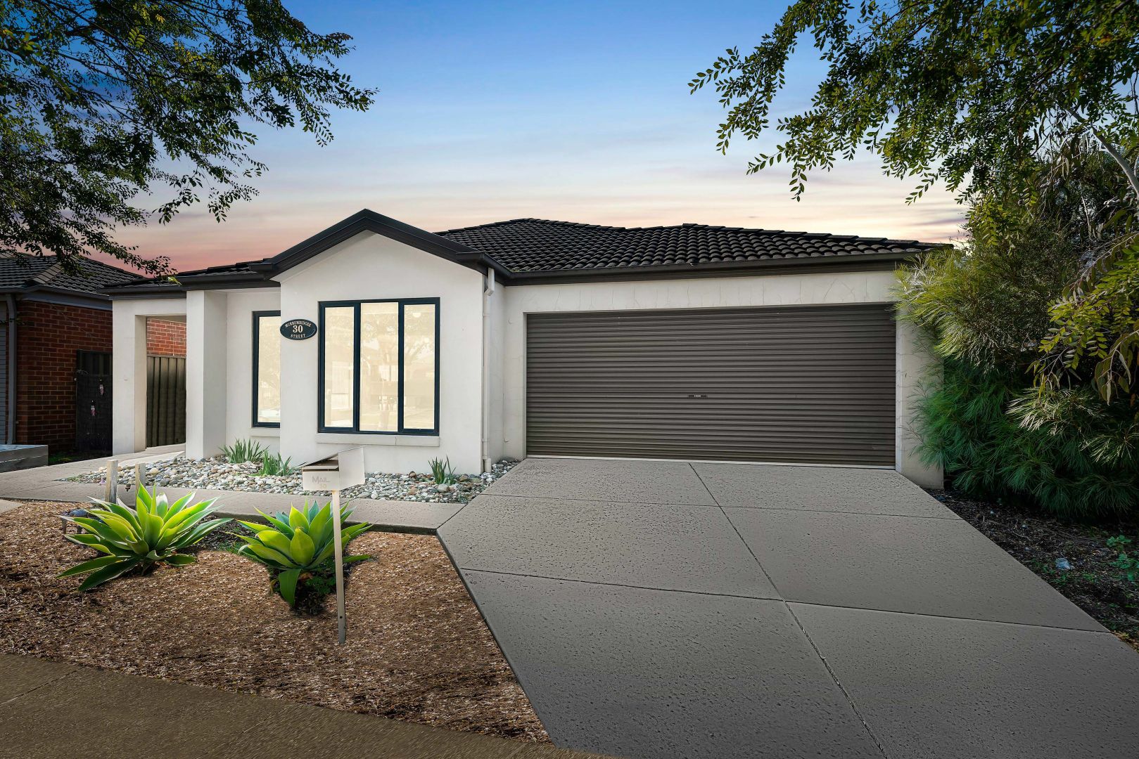 30 Murrumbidgee Street, Manor Lakes VIC 3024, Image 1