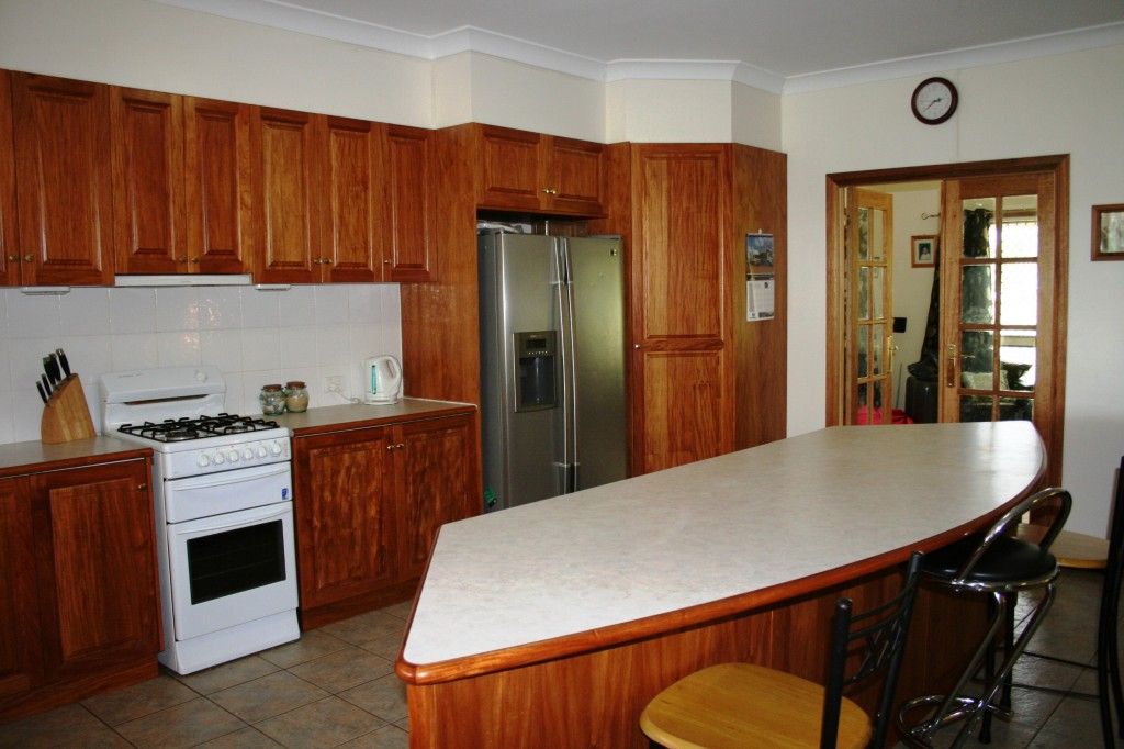 12 Voll Avenue, Oakey QLD 4401, Image 2