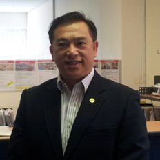 Daniel Chu, Sales representative