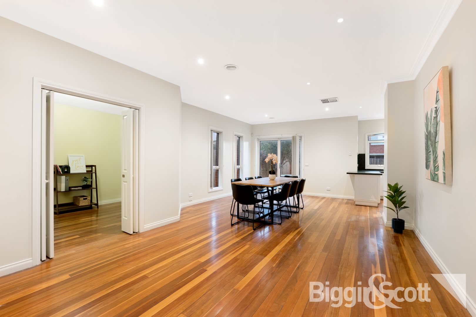 7 Central Park Avenue, Maribyrnong VIC 3032, Image 2