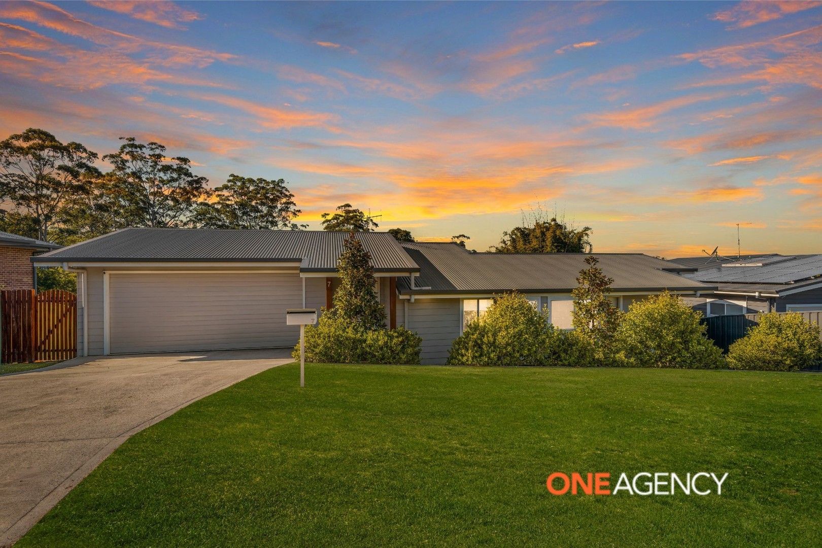 7 Brenchley Circuit, Crosslands Property History & Address Research