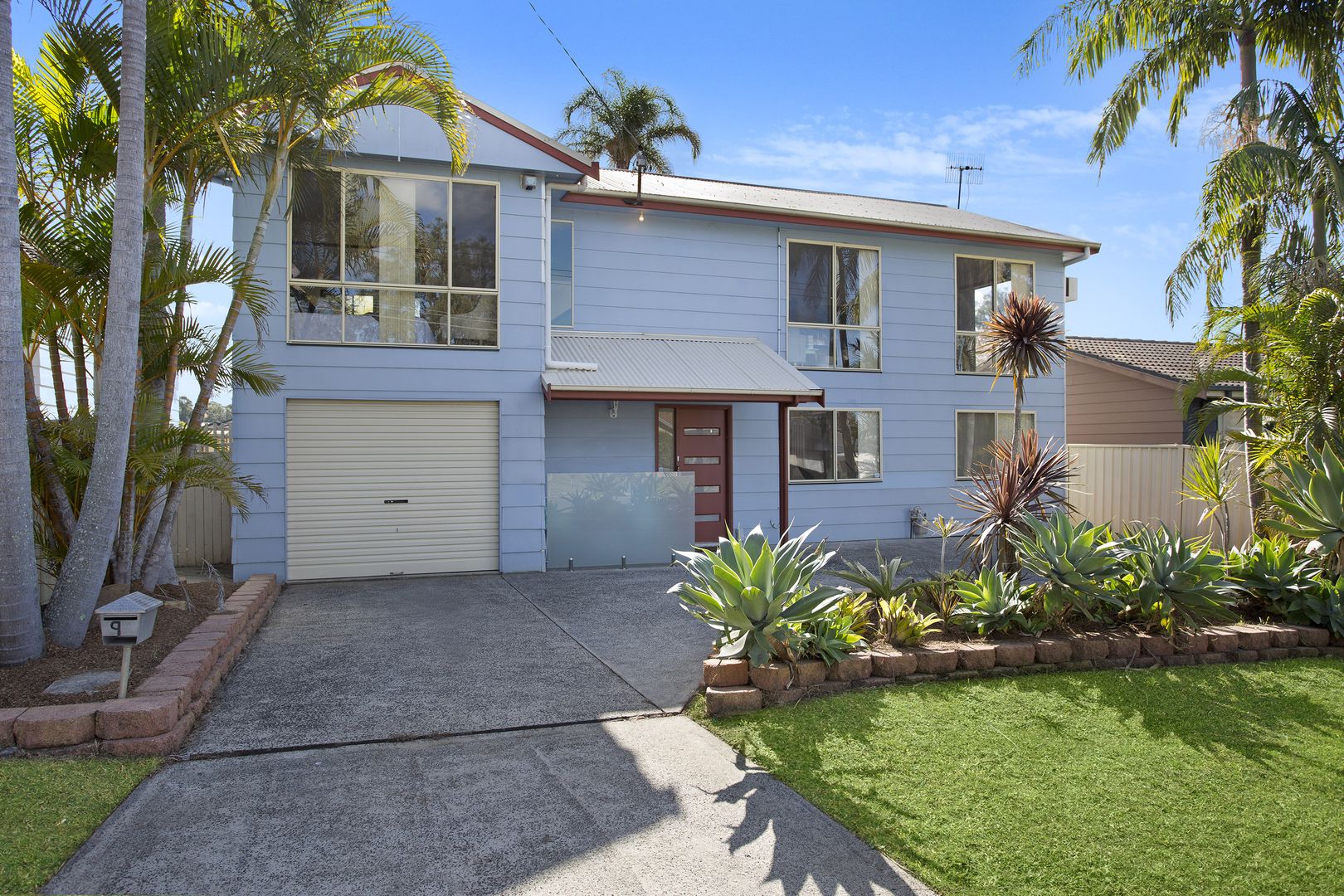 Property Report for 9 Kingsford Smith Drive, Berkeley Vale NSW 2261