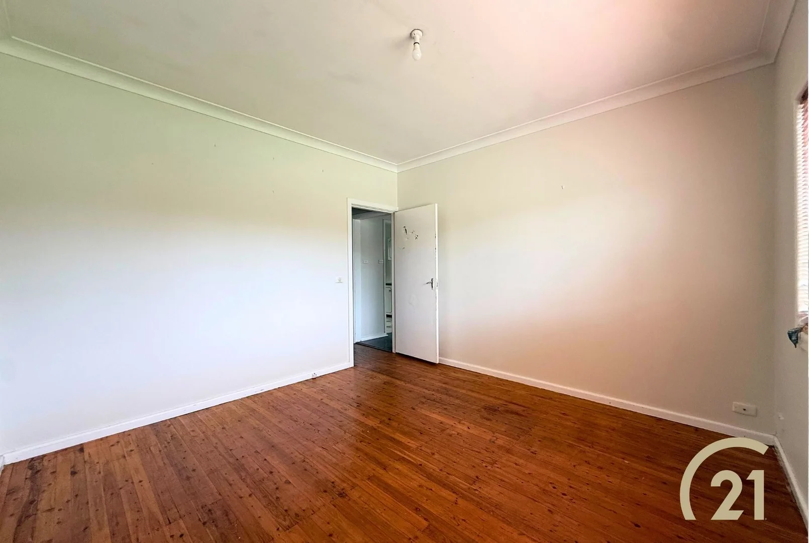 Additional image 4 of 37 Nile Street, Fairfield Heights NSW 2165