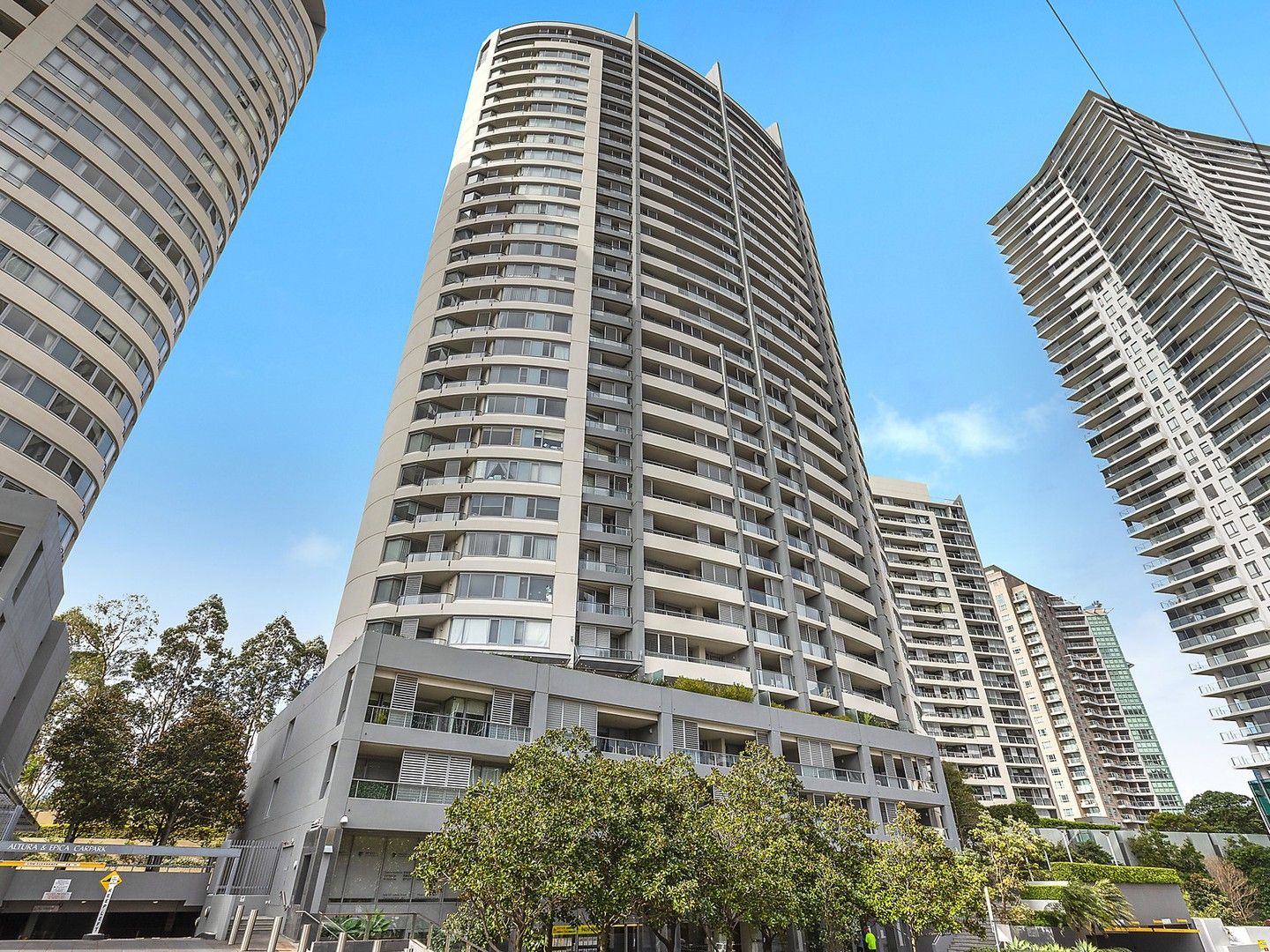 2 bedrooms Apartment / Unit / Flat in 301/9 Railway Street CHATSWOOD NSW, 2067