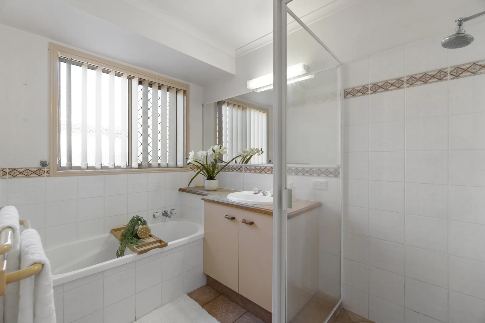 Additional image 9 of 11 Waratah Drive, Avoca QLD 4670