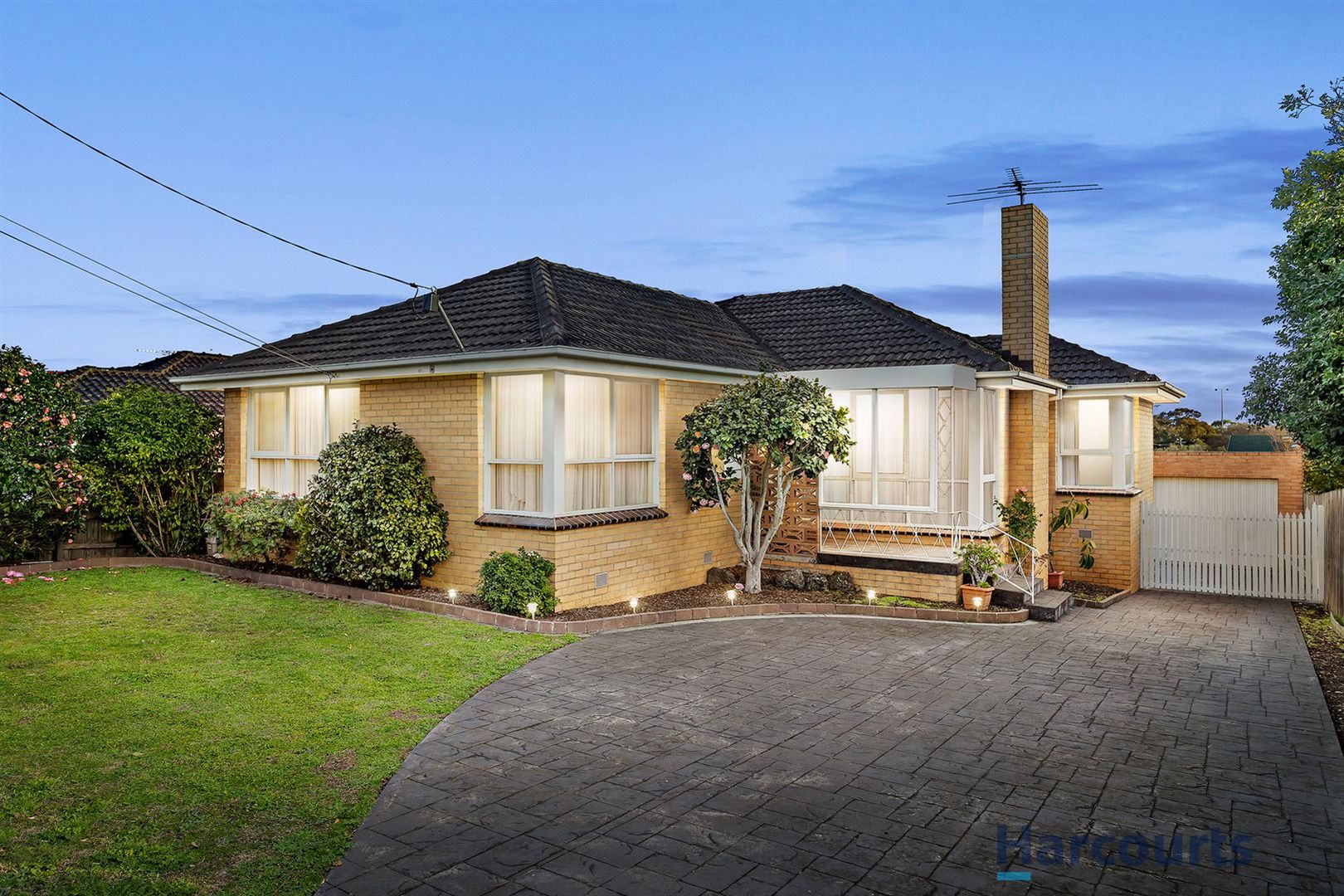 19 Ludwell Crescent, Bentleigh East Property History & Address