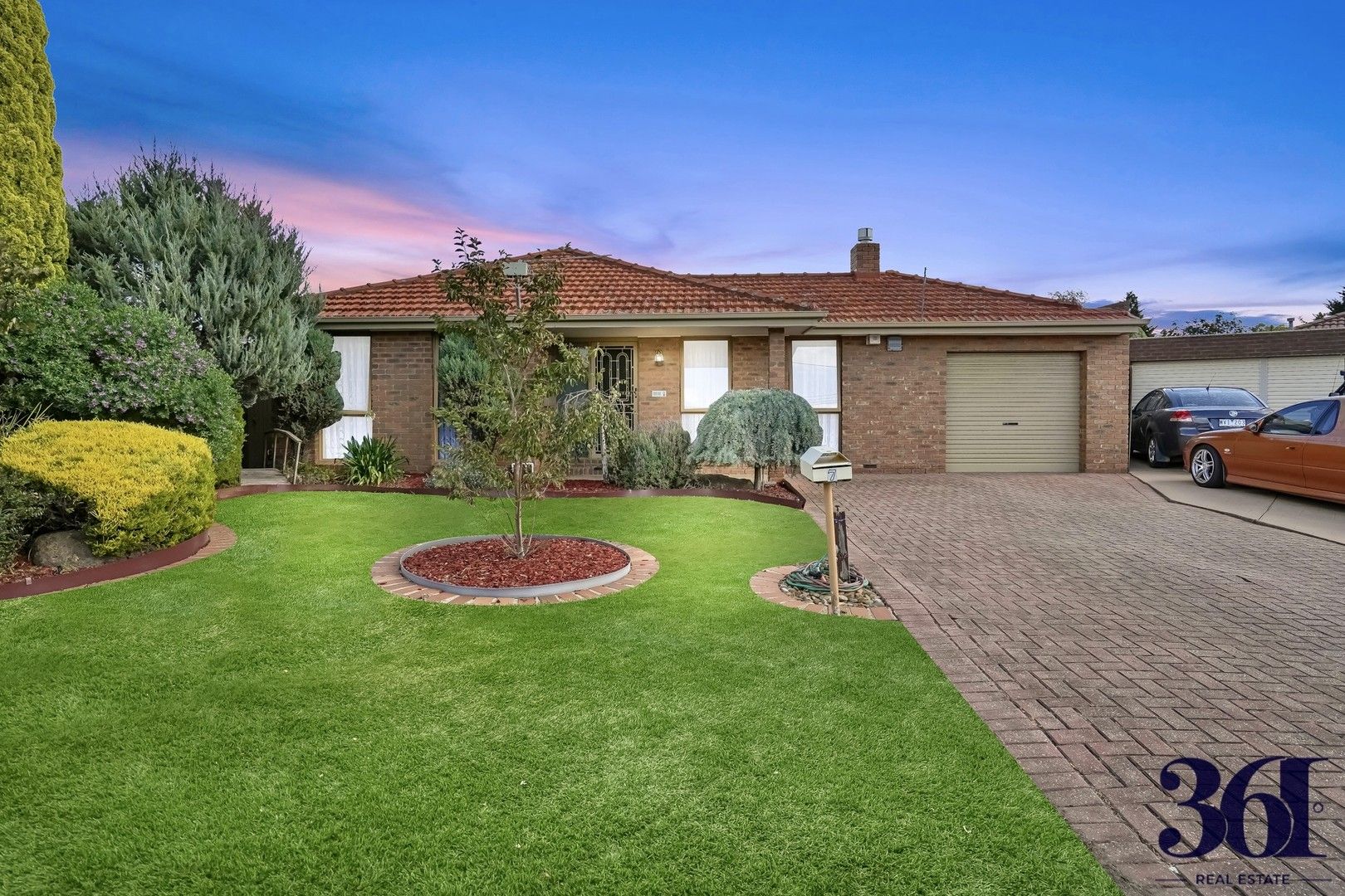 4 bedrooms House in 7 Trevino Close HOPPERS CROSSING VIC, 3029