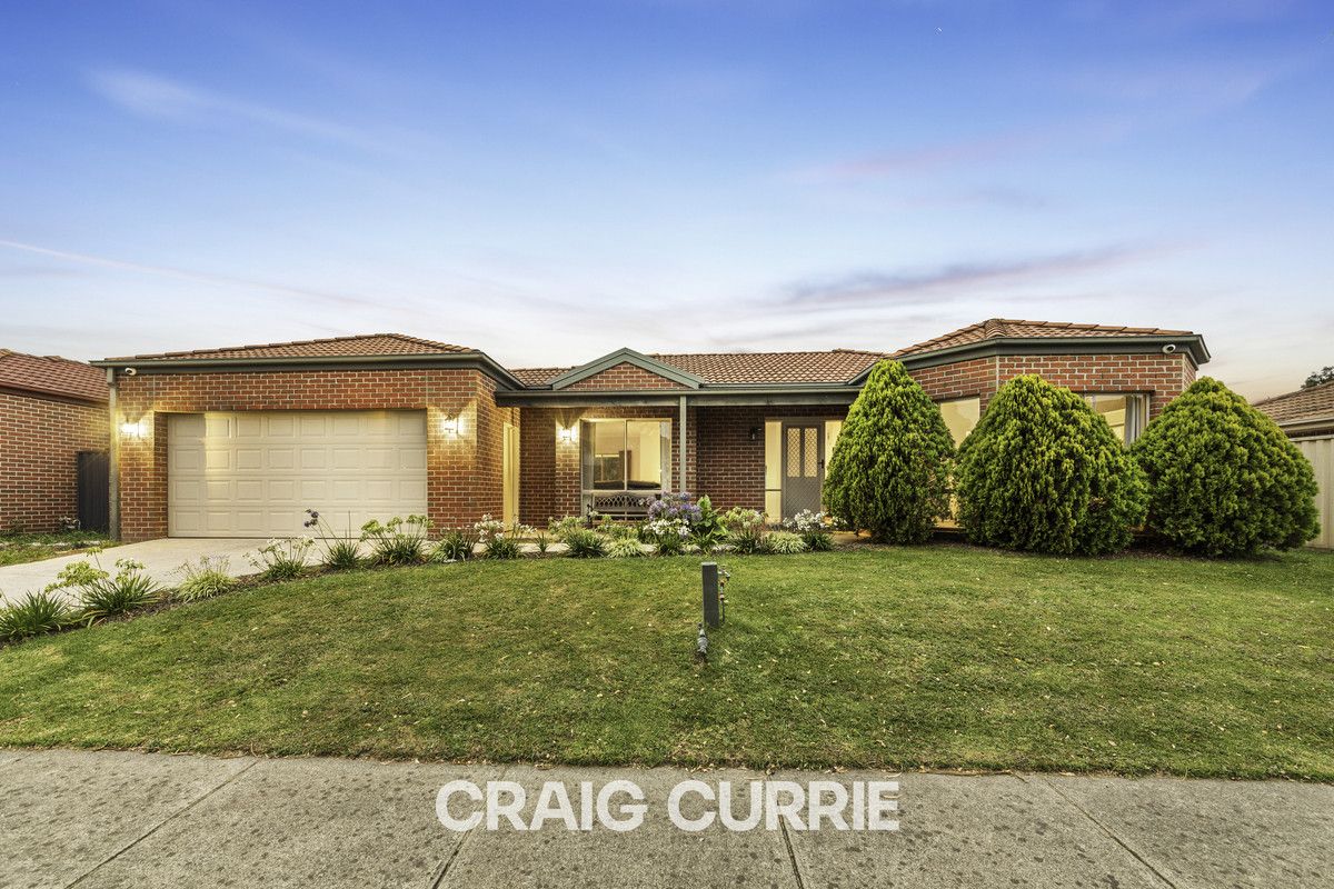 4 bedrooms House in 5 Jacaranda Way PAKENHAM VIC, 3810
