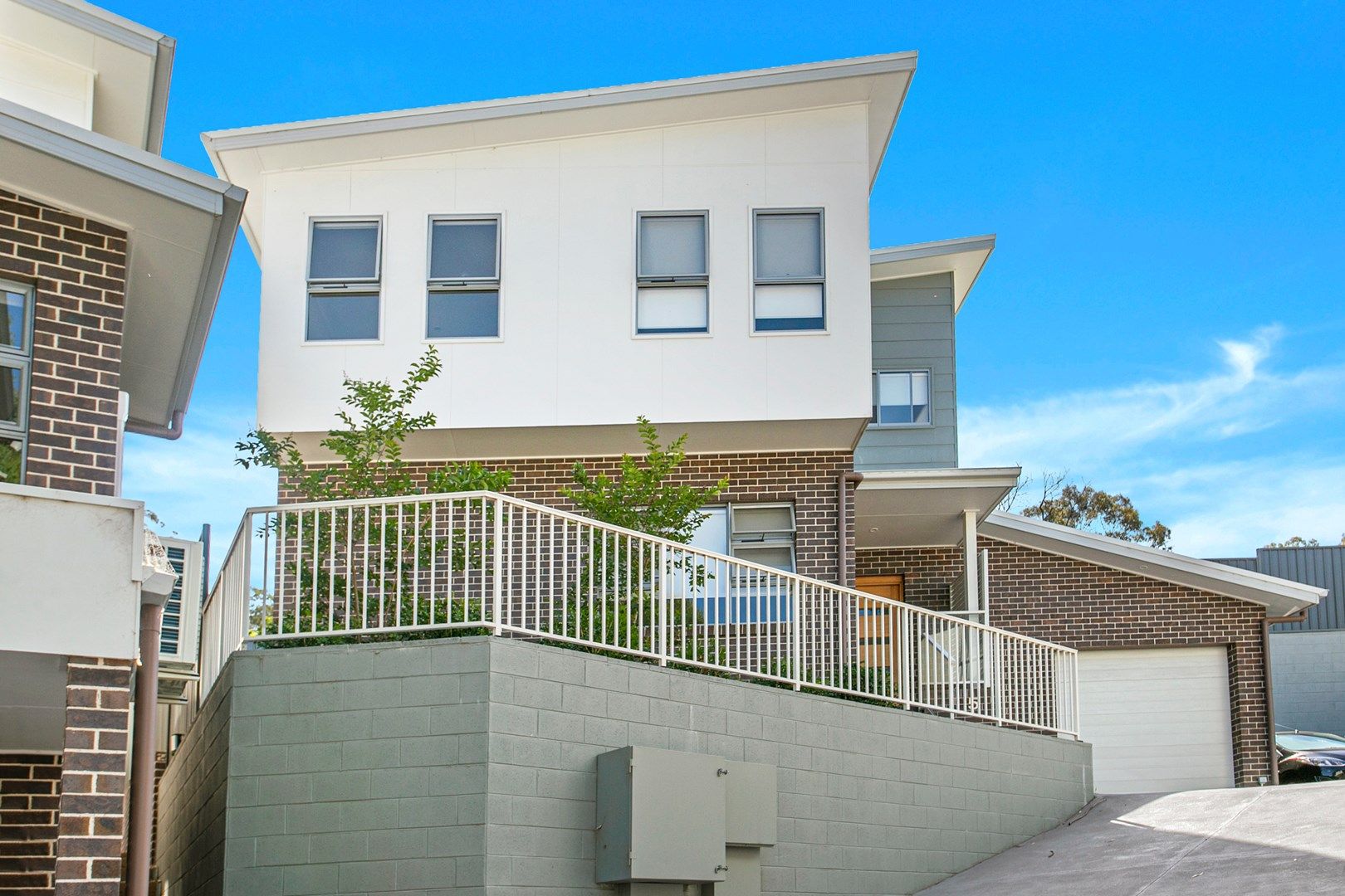 3 bedrooms Townhouse in 5/12 Nepean Place ALBION PARK NSW, 2527