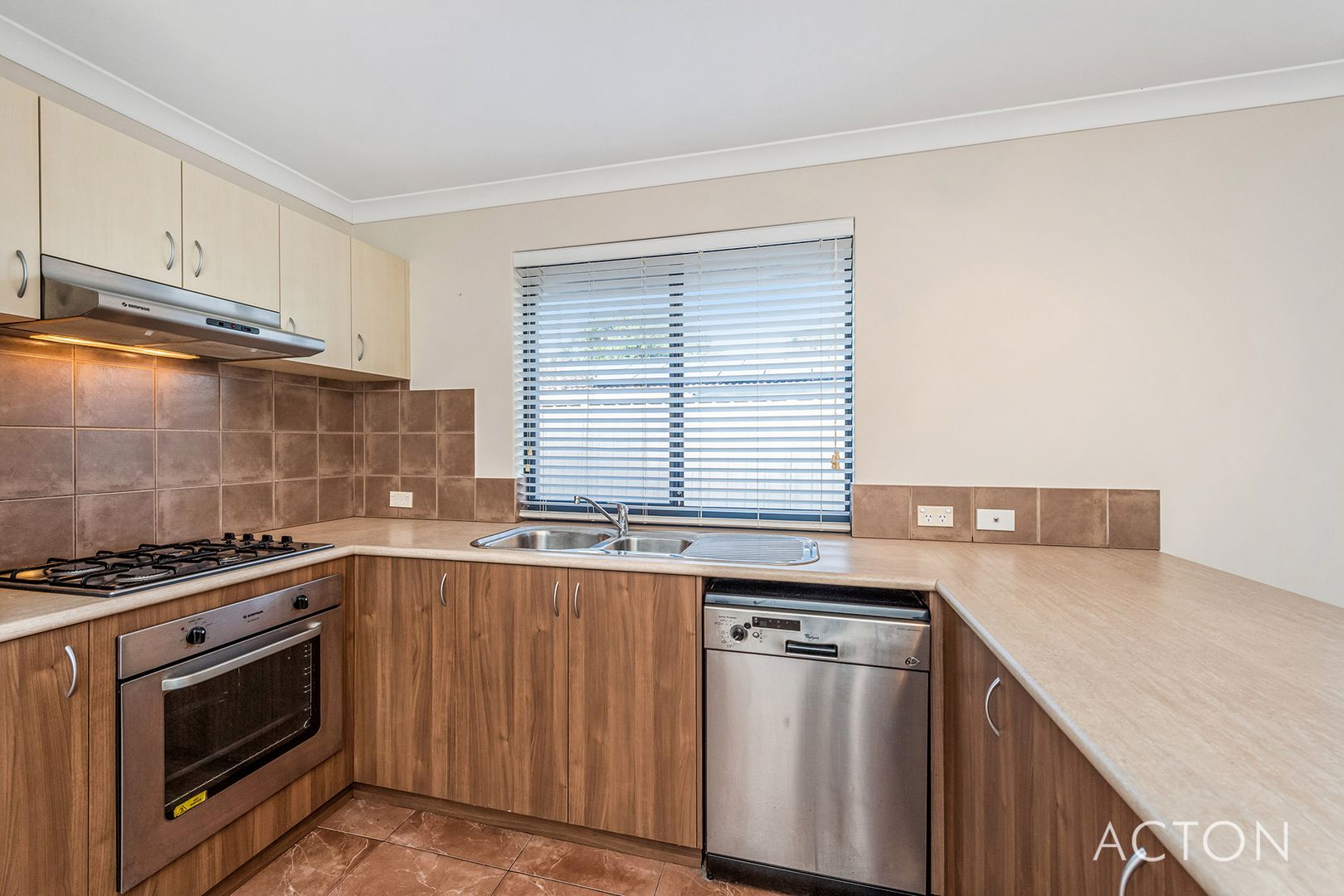 4A Nookie Street, Dudley Park WA 6210, Image 2