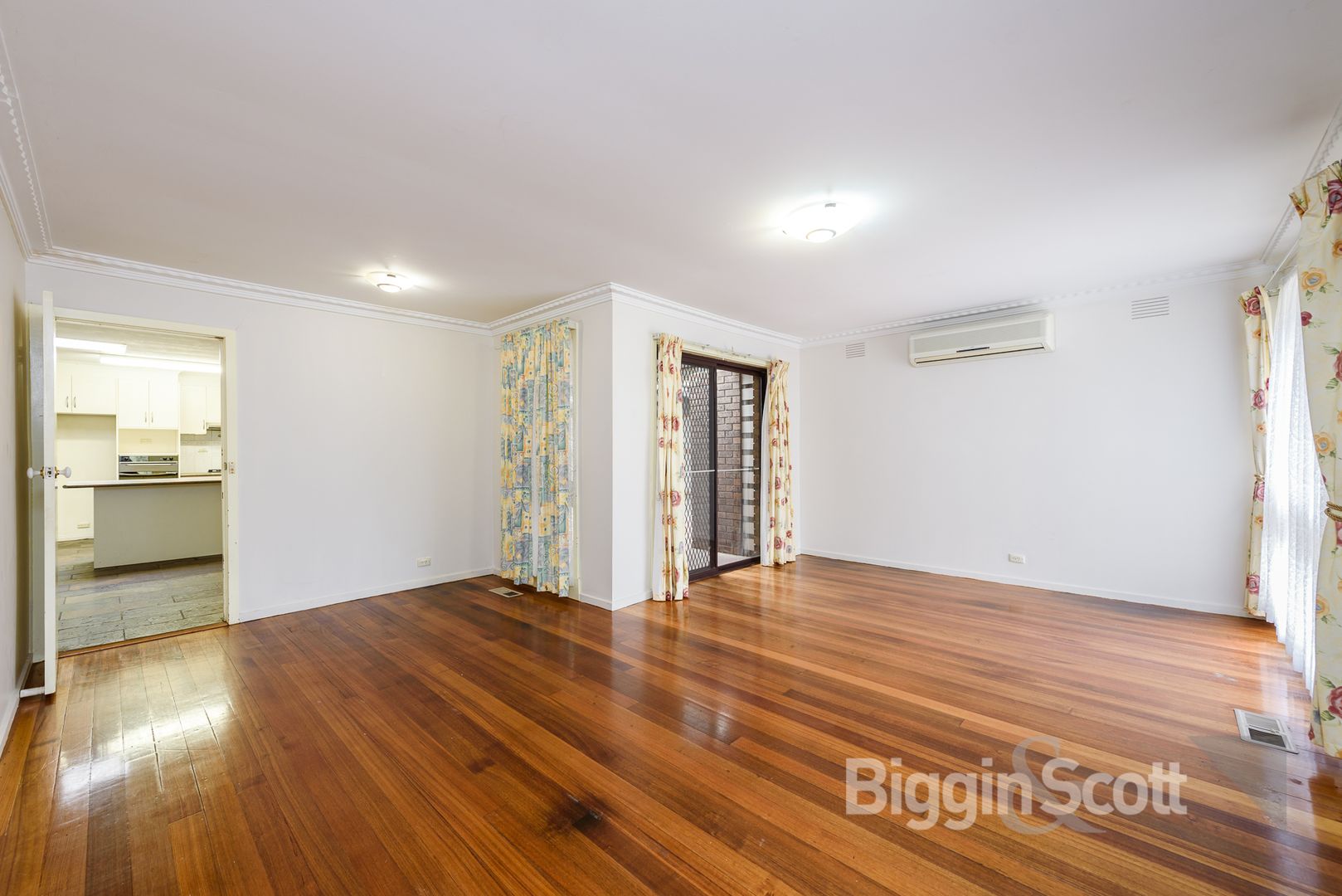 2 Jensen Court, Wheelers Hill VIC 3150, Image 2