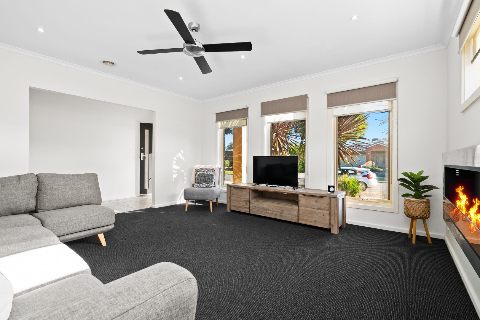 11 Bittern Court, Lara VIC 3212, Image 2