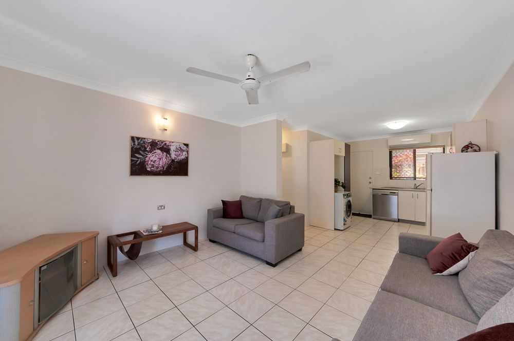 2/187 Lake Street, Cairns City QLD 4870, Image 2