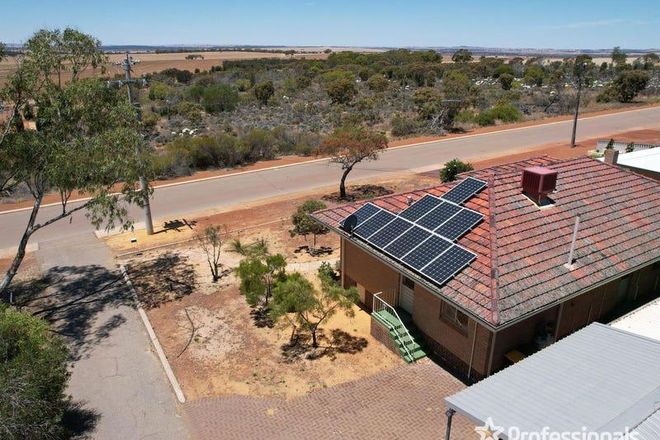 Picture of 115 McLennan Street, QUAIRADING WA 6383