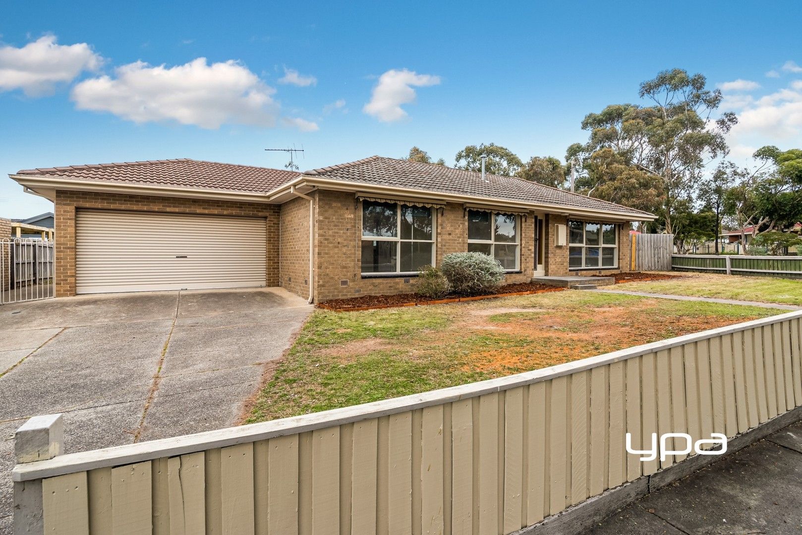 3 bedrooms House in 13 Darwin Street SUNBURY VIC, 3429