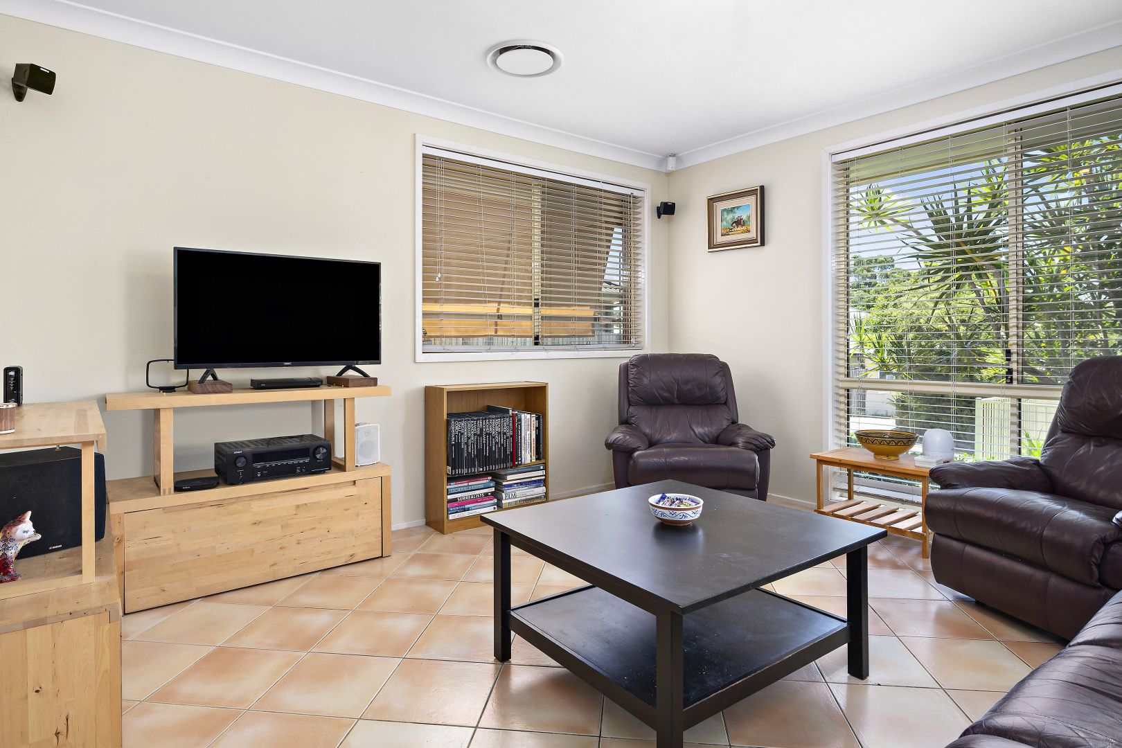 27A Stewart Avenue, Hornsby NSW 2077, Image 2