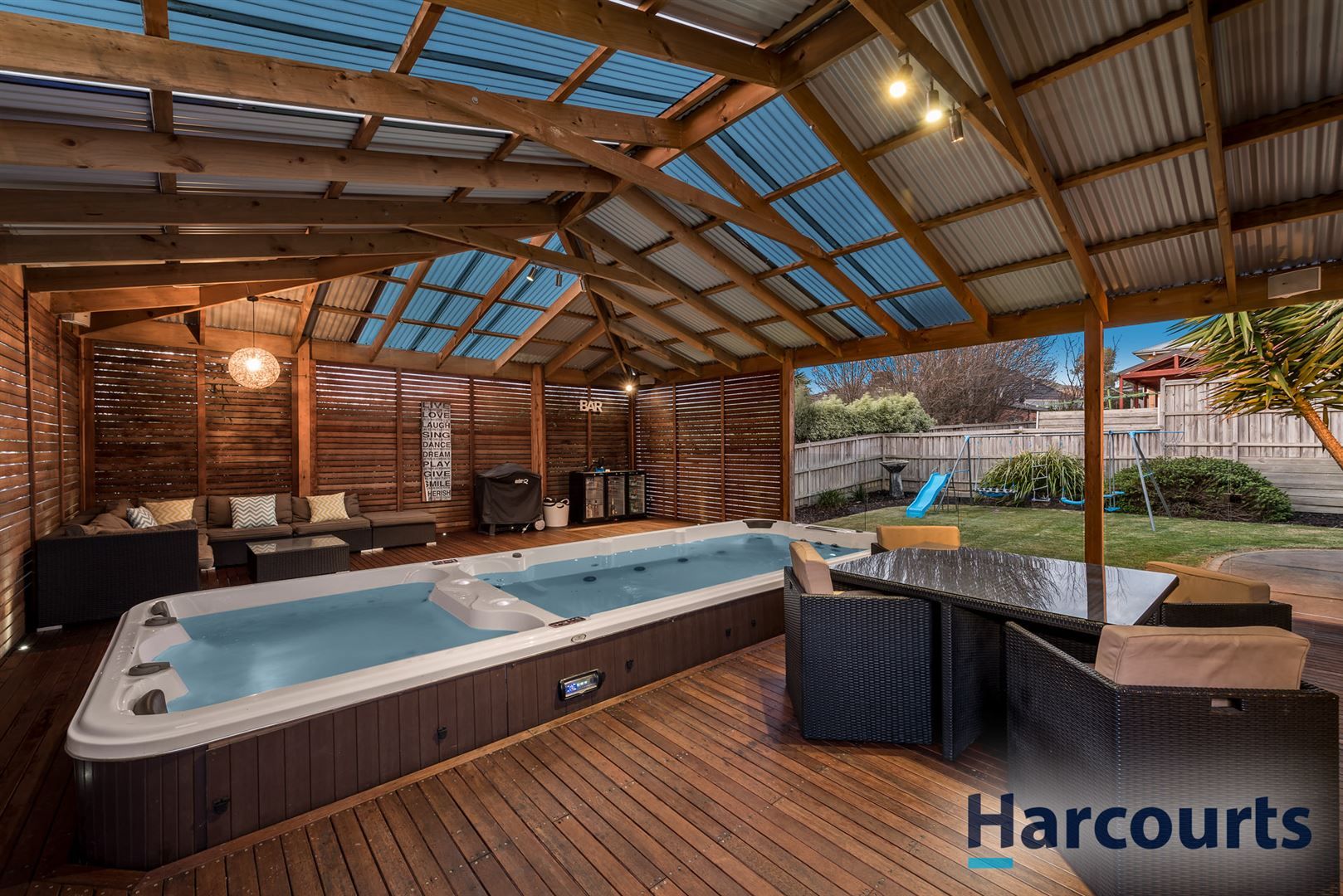 4 Glasshouse Court, Berwick VIC 3806