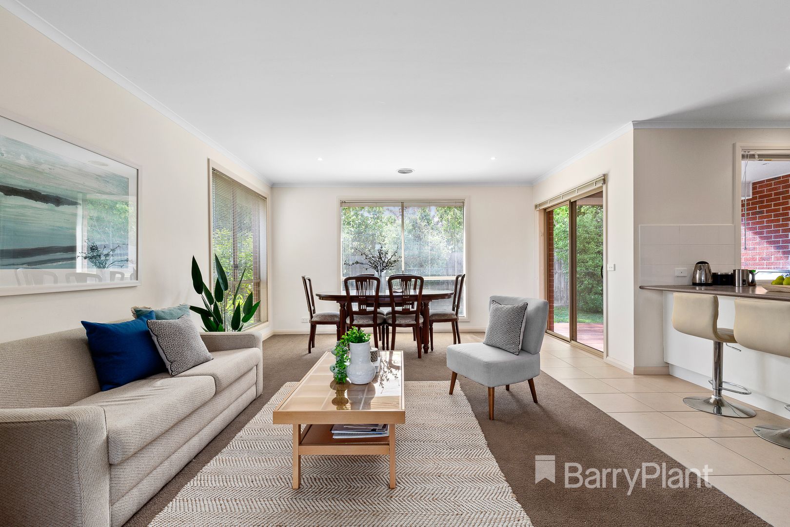 2/5 Phyllis Avenue, Boronia VIC 3155, Image 2