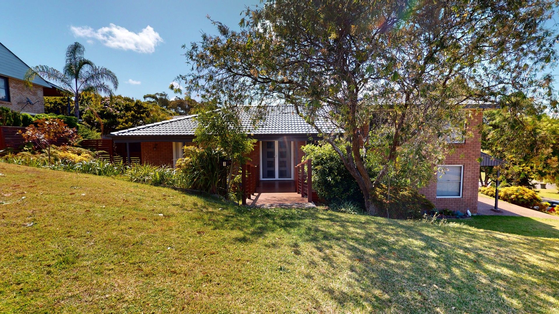 4 bedrooms House in 1 Bickton Close DUDLEY NSW, 2290