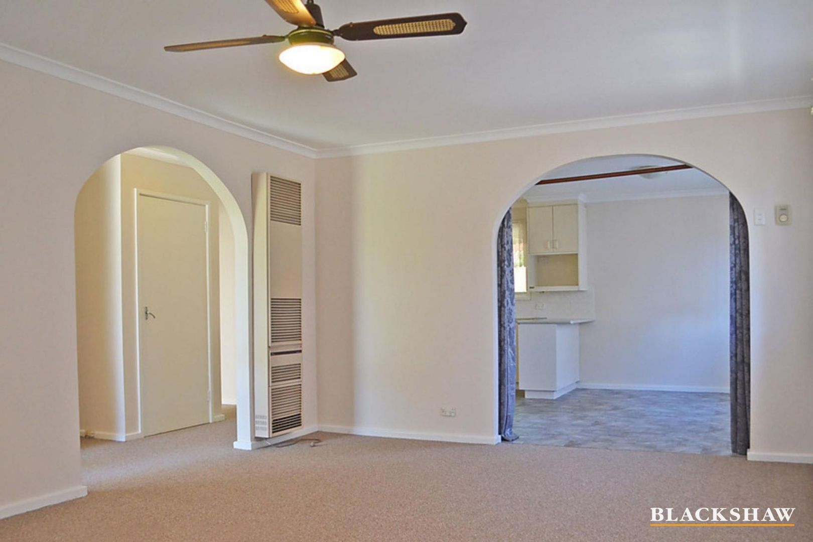 95 Gilmore Crescent, Garran ACT 2605, Image 2