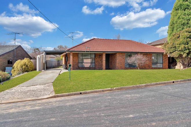 Picture of 16 Paul Crescent, MOSS VALE NSW 2577
