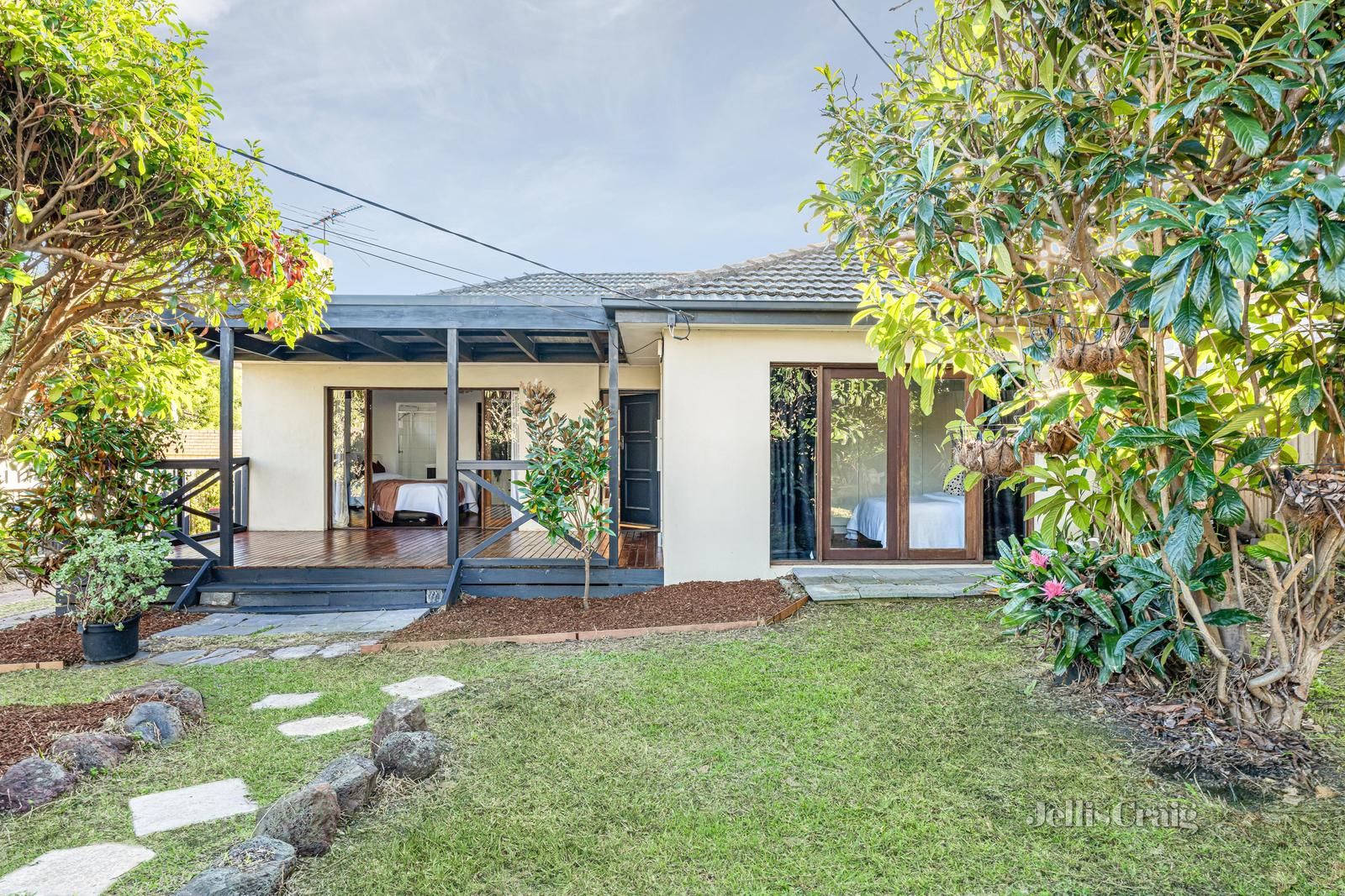 13 Fairview Avenue, Cheltenham VIC 3192, Image 0