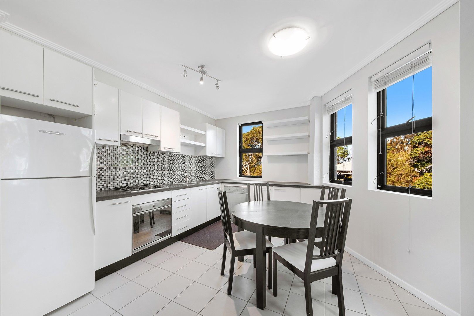 1 bedrooms Apartment / Unit / Flat in 209/2 David Street CROWS NEST NSW, 2065
