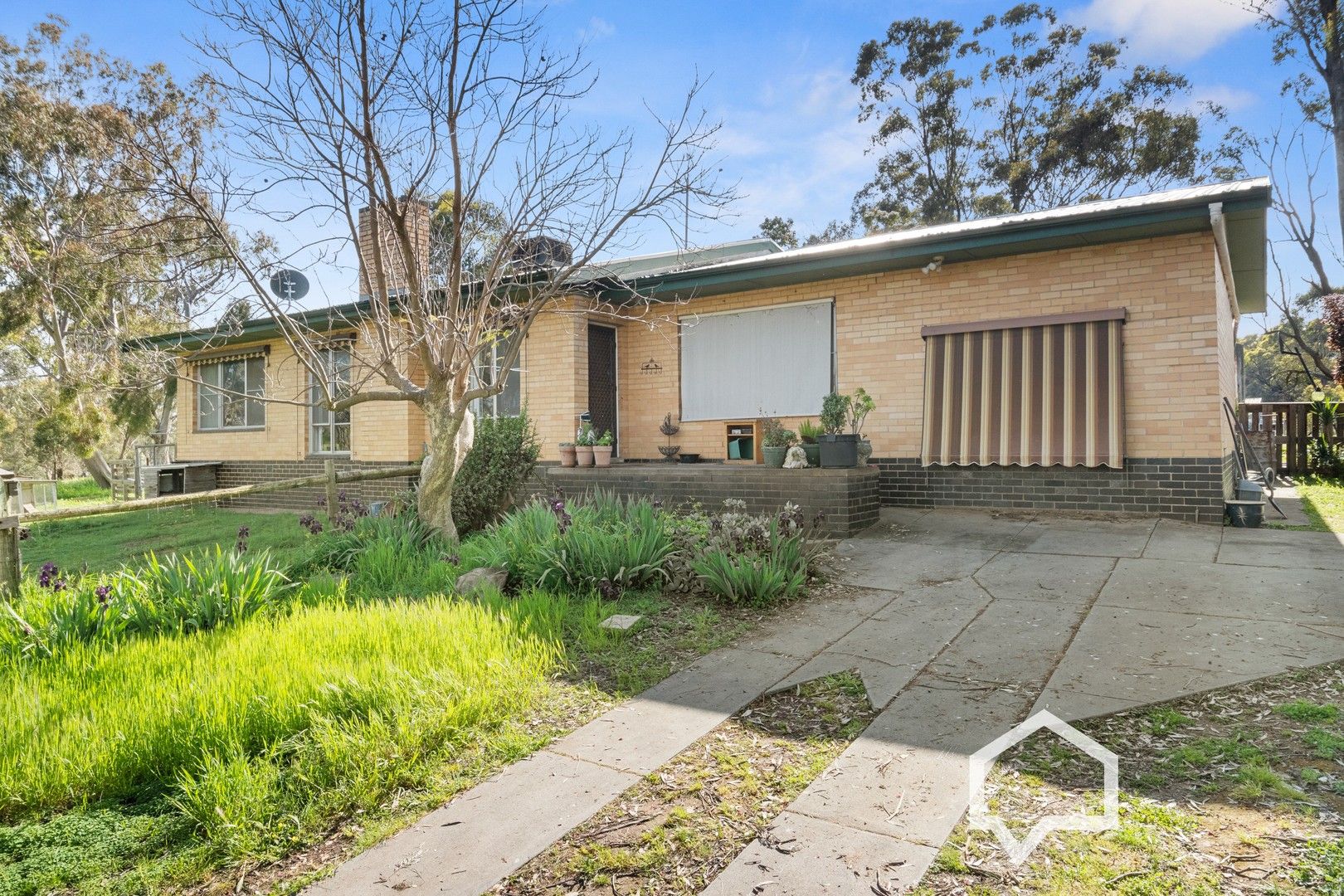 350-370 Olympic Parade, Maiden Gully VIC 3551, Image 1