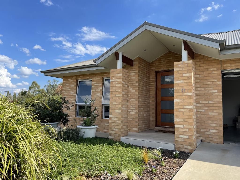 11 Lansdowne Road, Leeton NSW 2705, Image 0