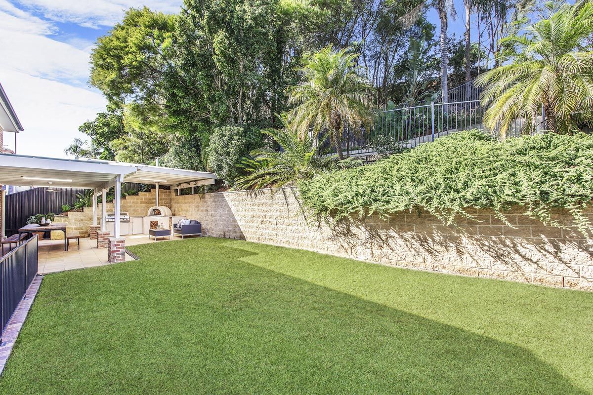 12 Tamarind Place, Alfords Point NSW 2234, Image 2