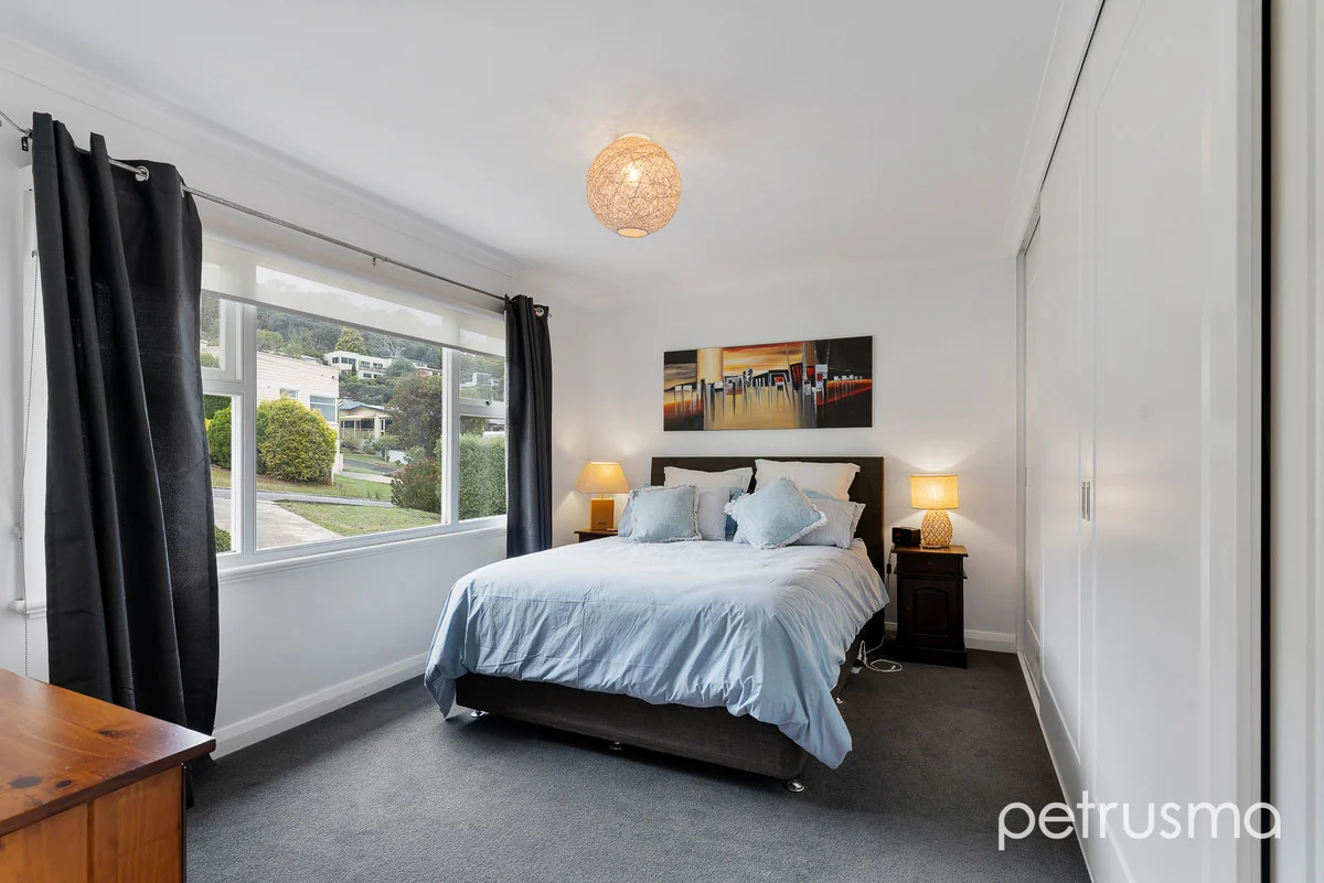 Additional image 18 of 26 Malunna Road, Lindisfarne TAS 7015