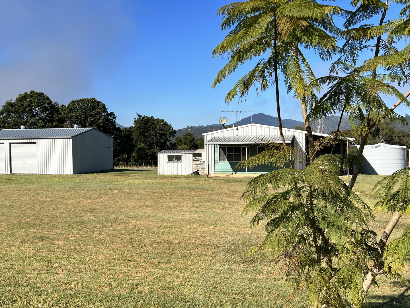 1475 Glastonbury Road, Glastonbury Property History & Address