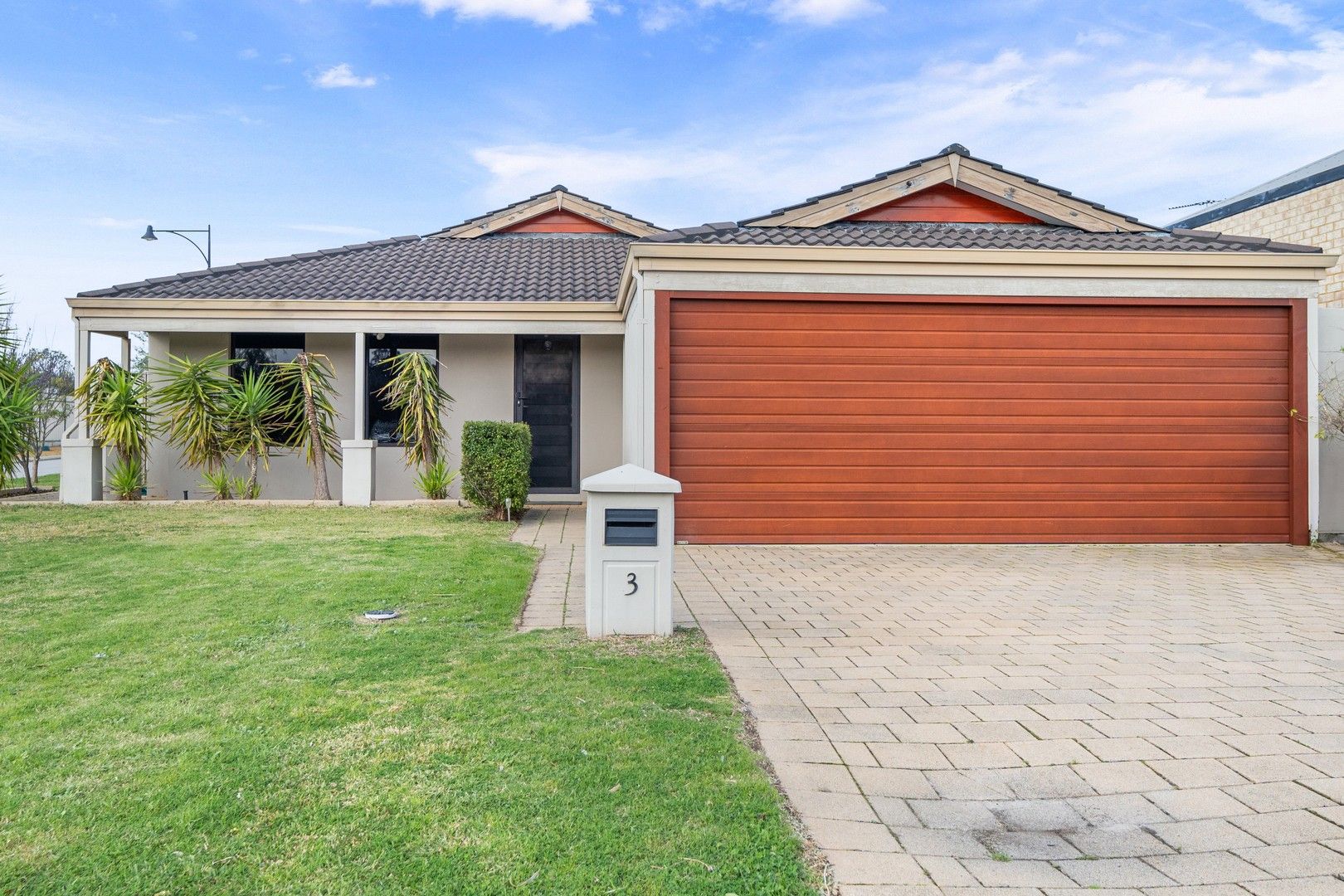 4 bedrooms House in 3 Barwon Turn HAMMOND PARK WA, 6164
