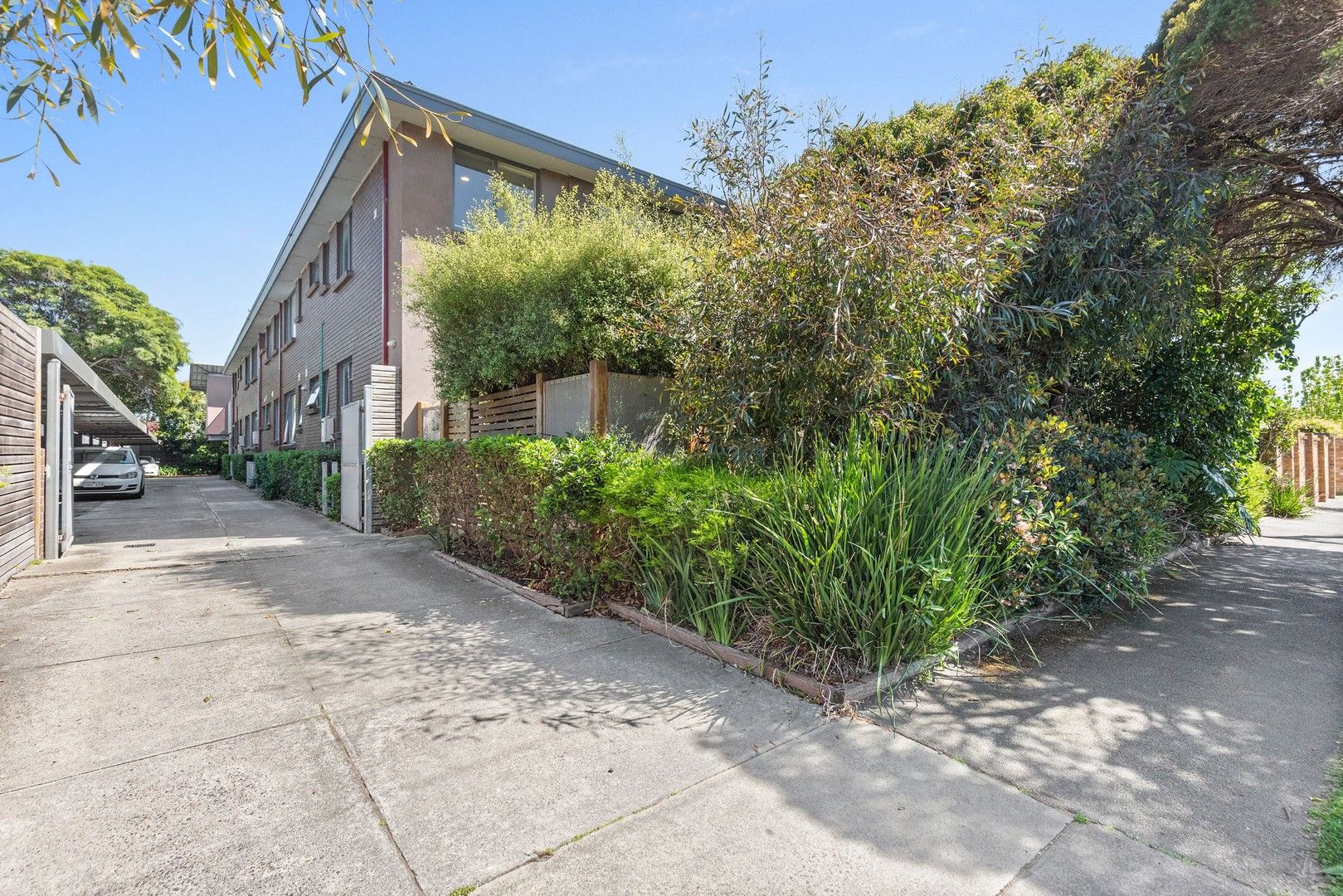 2 bedrooms Apartment / Unit / Flat in 8/429 New Street BRIGHTON VIC, 3186