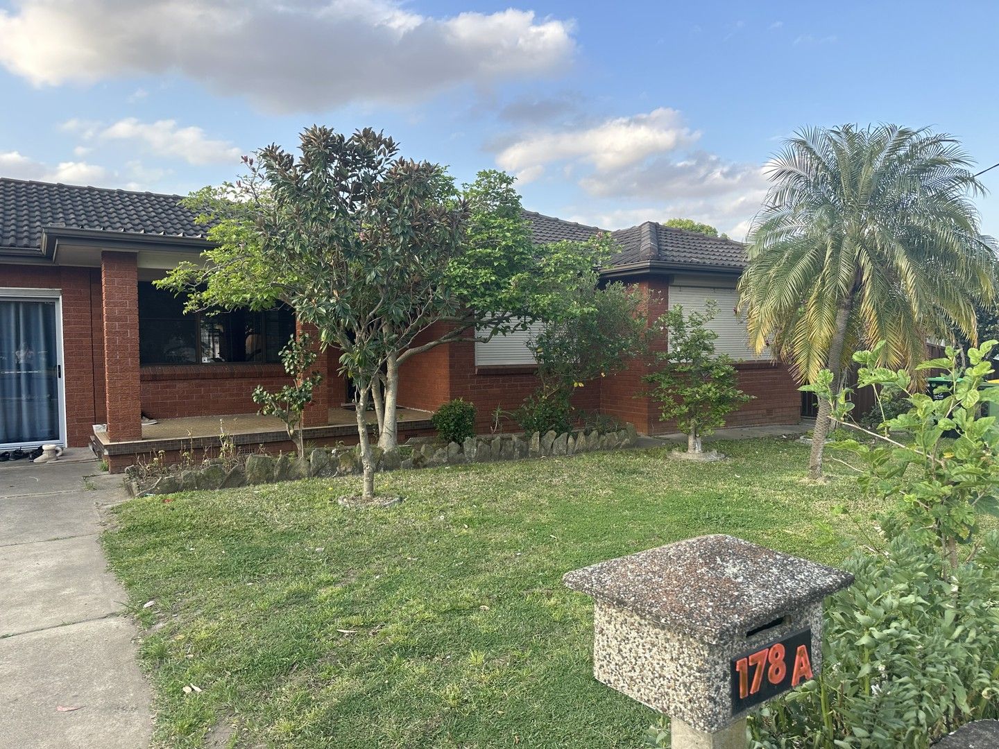 4 bedrooms House in 178A Victoria Street SMITHFIELD NSW, 2164