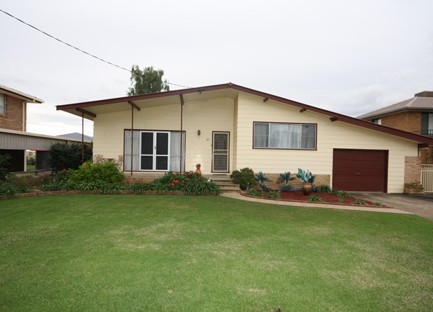 21 Taylor Street, Narrabri NSW 2390