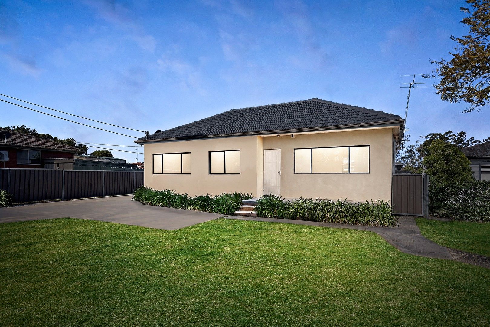 12 Lincoln Drive, Cambridge Park NSW 2747 House For Rent Domain