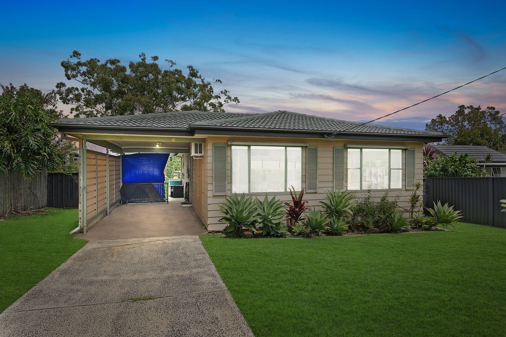 14 Cambridge Avenue, Kanwal NSW 2259 Domain