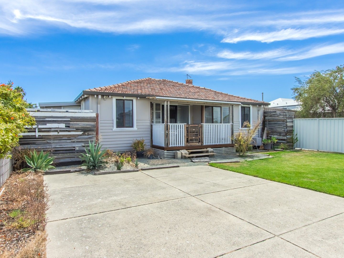 2 bedrooms House in 72A Parkin Street ROCKINGHAM WA, 6168