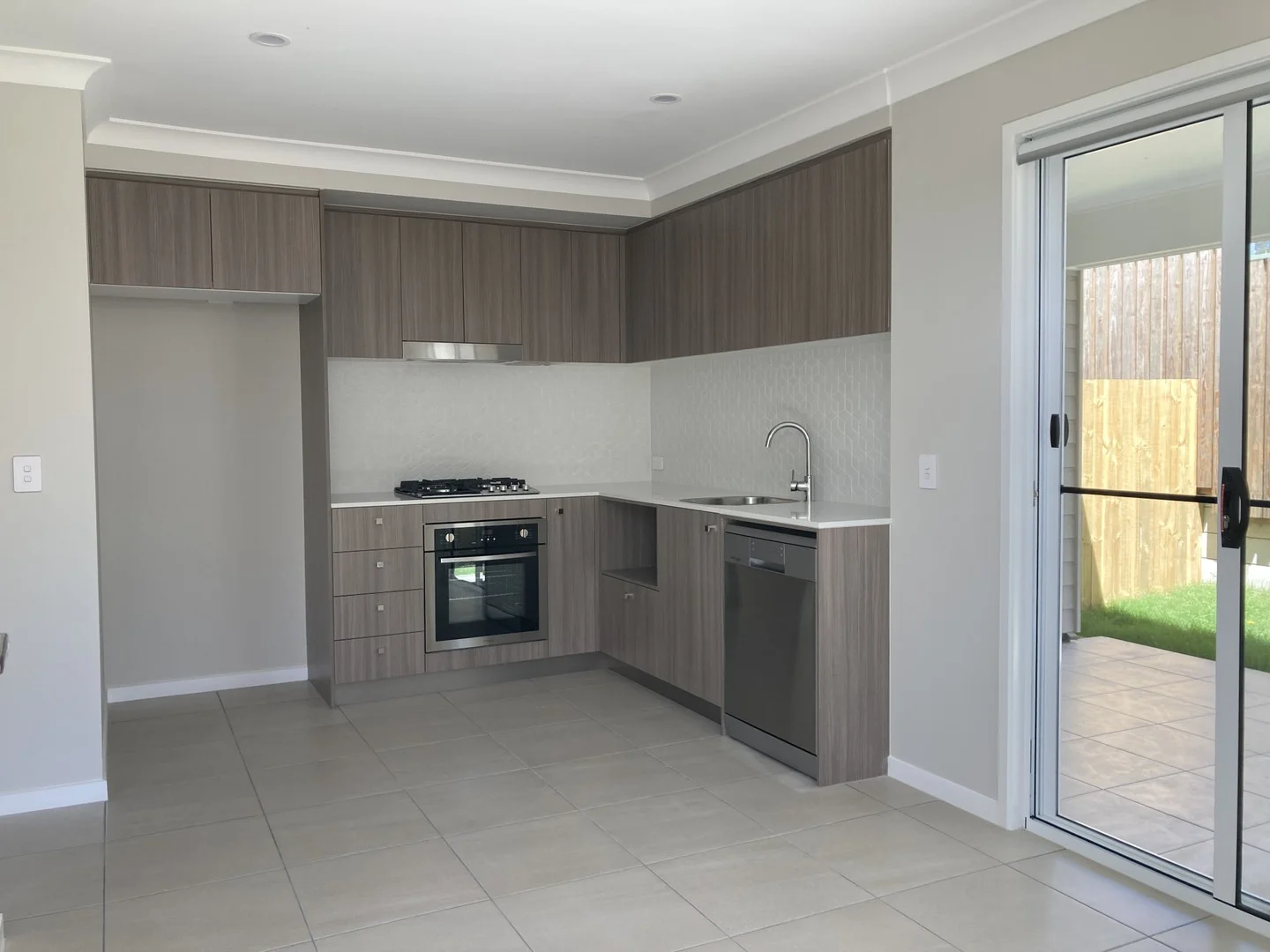 2/61 Bisschop Street, Deception Bay QLD 4508