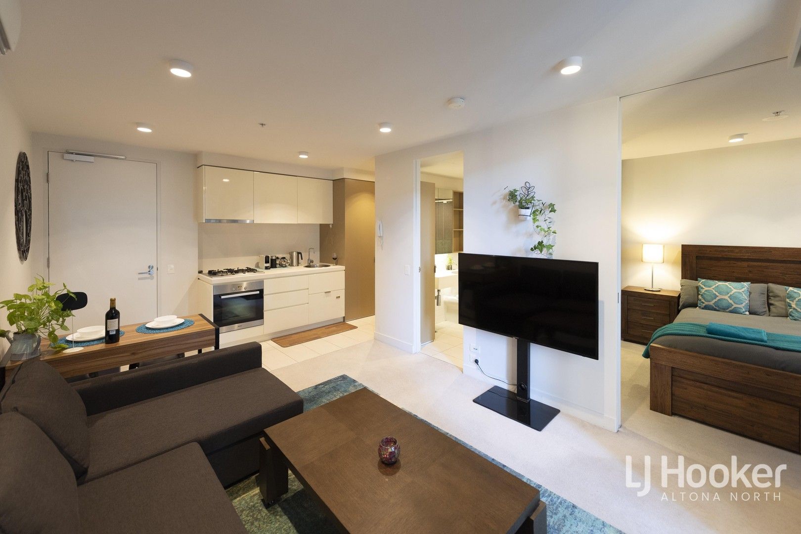1 bedrooms Apartment / Unit / Flat in 1415/33 Mackenzie Street MELBOURNE VIC, 3000