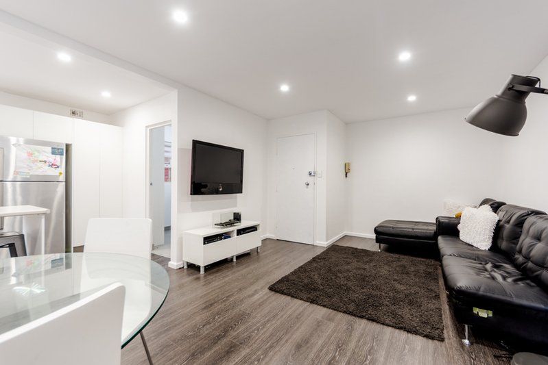 2 bedrooms Apartment / Unit / Flat in 13/4-6 Allison Road CRONULLA NSW, 2230