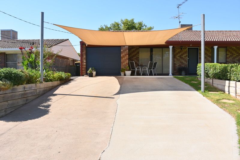 11 Logan Lane, Moree NSW 2400, Image 2